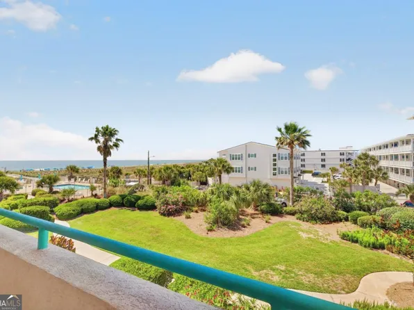 214 Butler Ave #205, Tybee Island, GA 31328