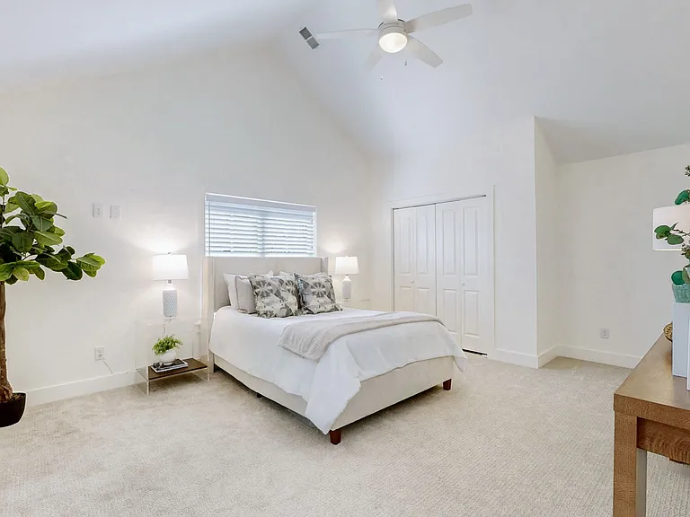 425 Herringbone Ct — Photo 17