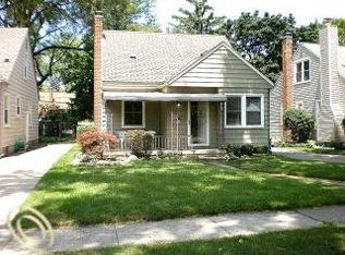 1210 Cambridge Rd, Berkley, MI 48072