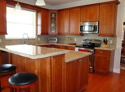 5th image of 12027 Glenmore Dr