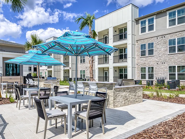 The Pointe at Davis Creek — Photo 2