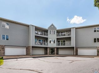 4605 S Oxbow Ave APT 203, Sioux Falls, SD 57106