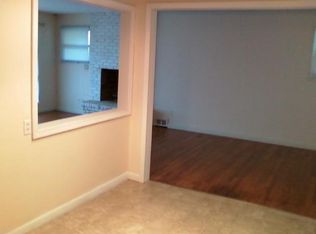 1216 Marlborough Ln, Winston Salem, NC 27105