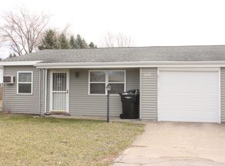3909 Victoria Ct #3909, Saint Joseph, MI 49085