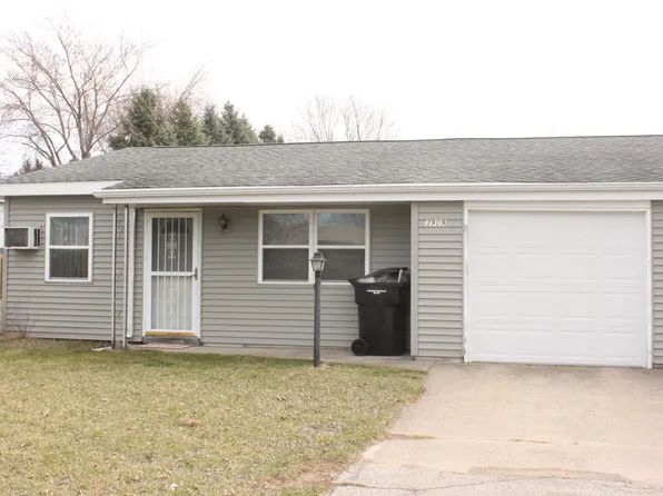 3909 Victoria Ct #3909, Saint Joseph, MI 49085