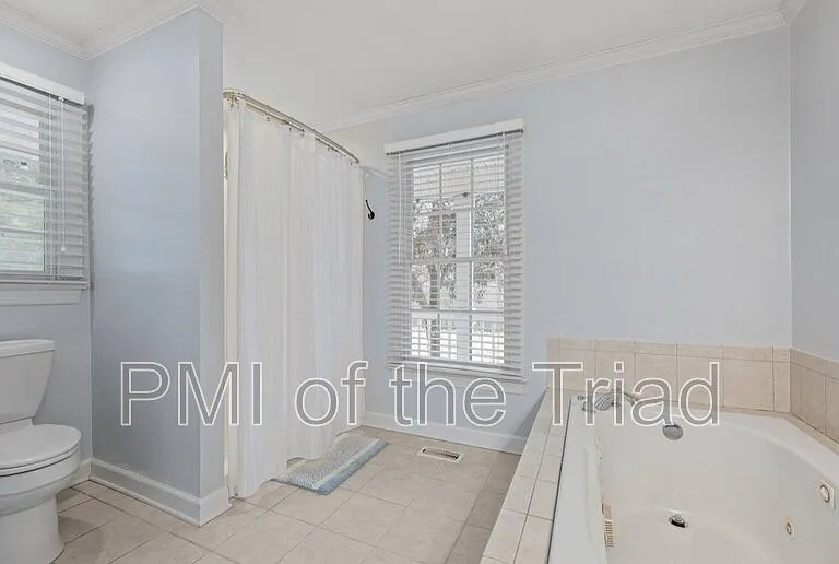 2766 Briaroak Dr — Photo 12