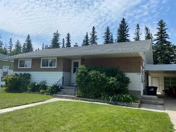 118 E Dorin Dr, Hinton, AB T7V 1B8