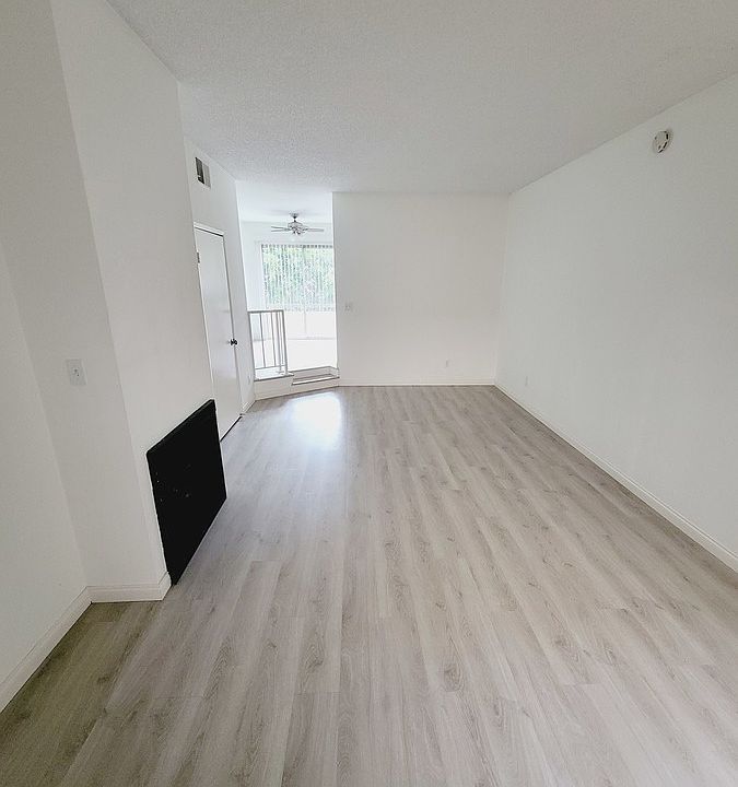 1st image of 14605 Burbank Blvd #104
