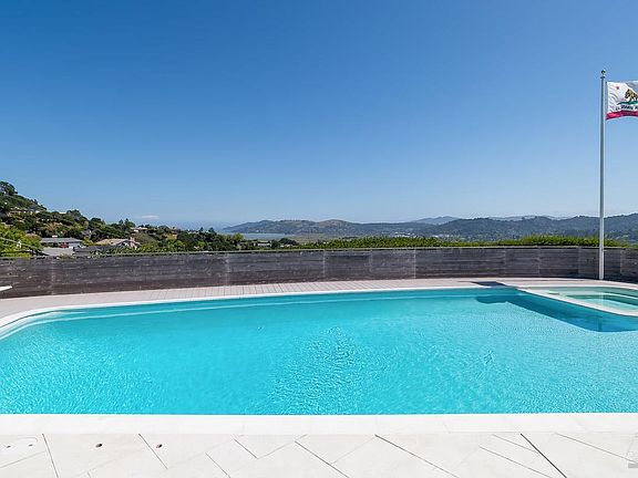 4th image of 122 Altura Way