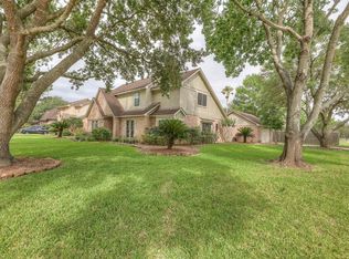 1018 Tipperary Ave, Friendswood, TX 77546