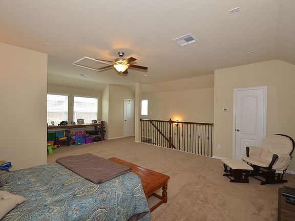 5th image of 21819 Venture Park Dr