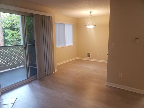 5th image of 6504 130th Ave NE #L104