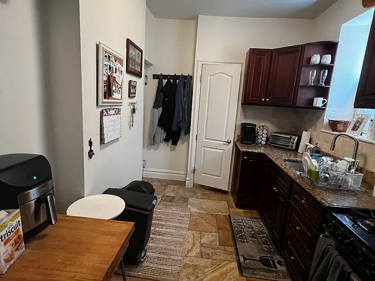 328 E 66th St #1 — Photo 11