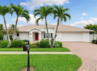 2178 Pine Woods CIR #25, NAPLES, FL 34105