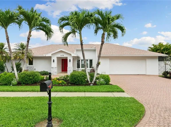 2178 Pine Woods CIR #25, NAPLES, FL 34105