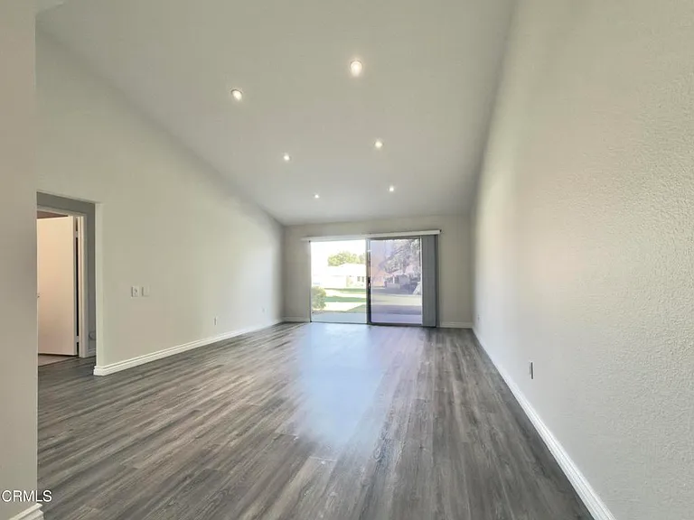 11243 Village 11 — Photo 5