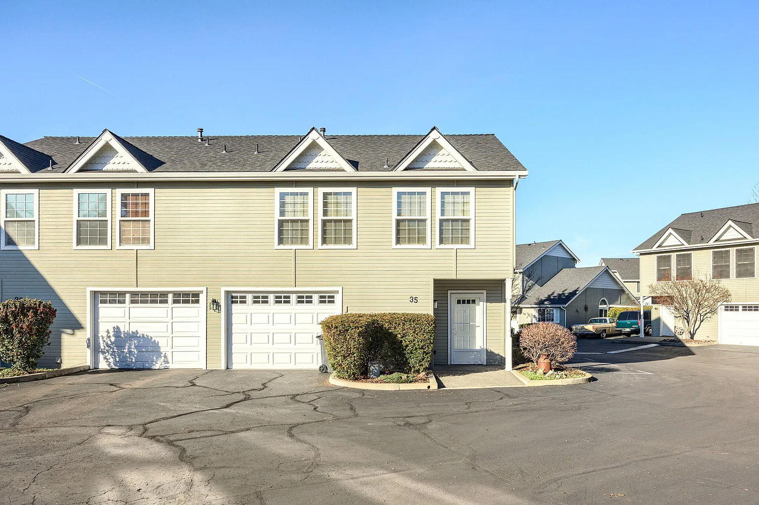 1224 N Modoc Ave #35 photo 1