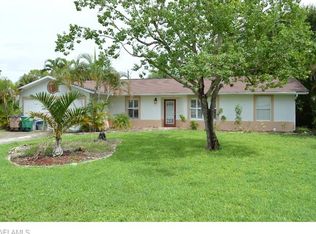 1225 SE 23rd Ave, Cape Coral, FL 33990