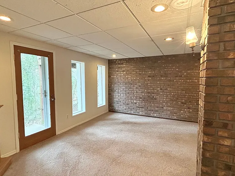 1476 Lively Ridge Rd — Photo 20