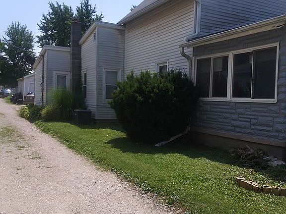 2nd image of 451 W Paris St