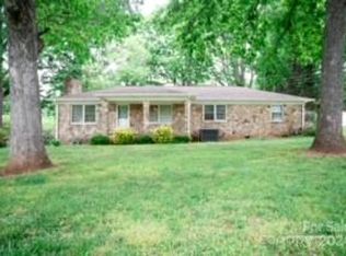 2457 Country Club Rd, Lincolnton, NC 28092