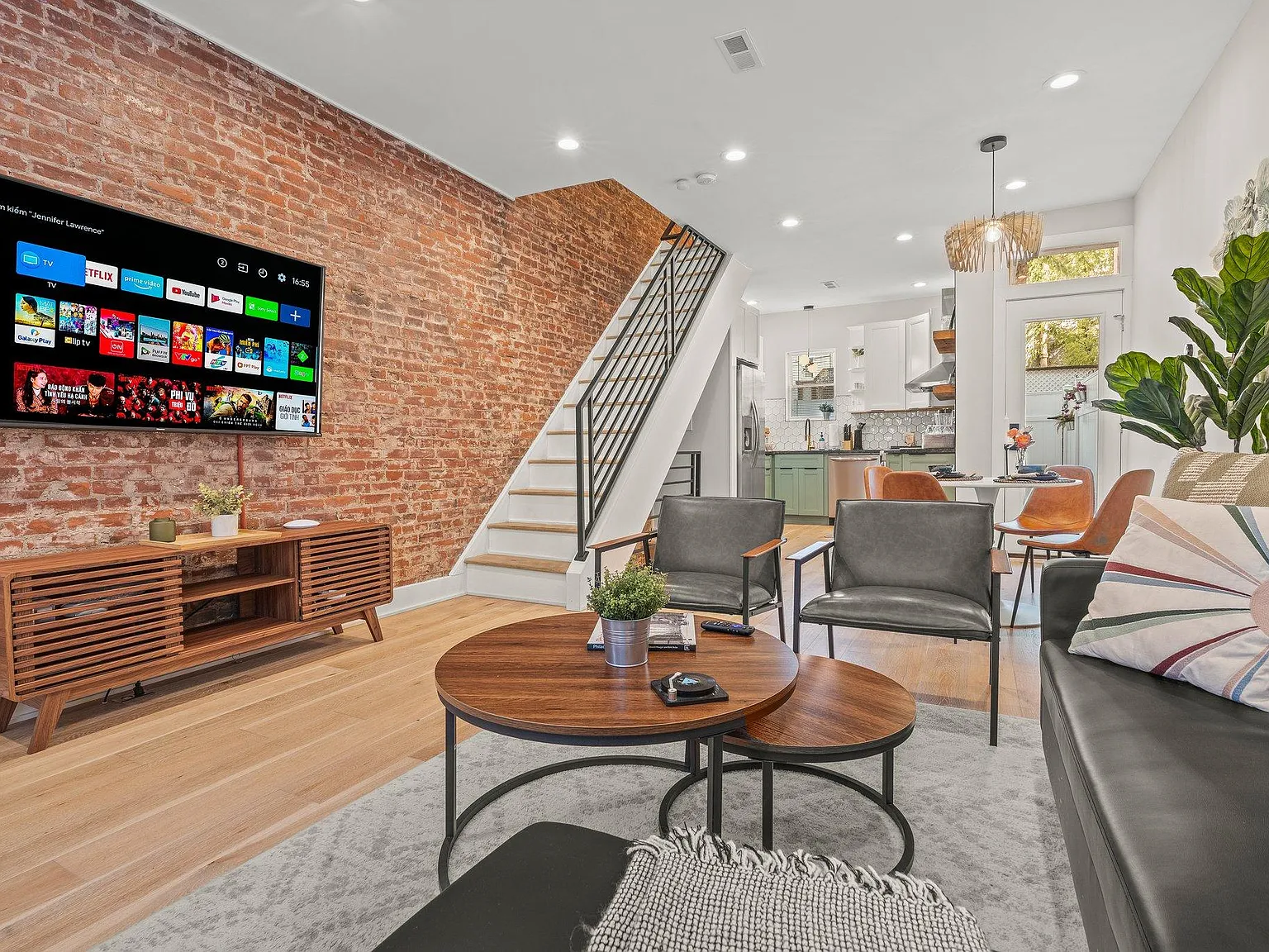 2 bed, 1.5 bath, 900 sqft, $4,900 — Photo 4