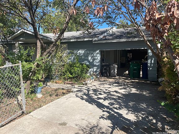 2nd image of 570 N SAN HORACIO AVE