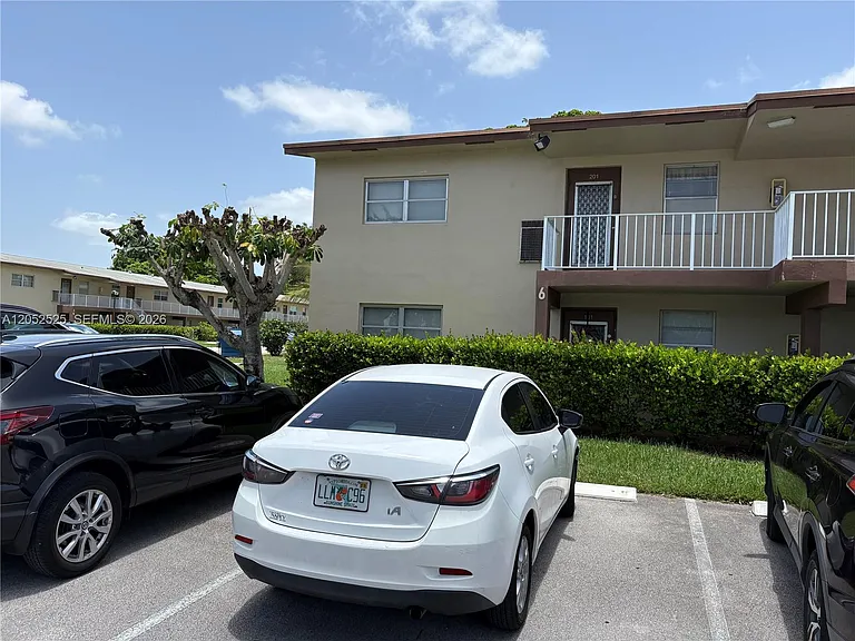 7305 NW 4th Pl #201 — Photo 20