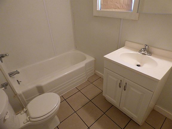 5th image of 1436 S Broadway St APT 1