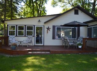 22466 Maple Row St, Cassopolis, MI 49031