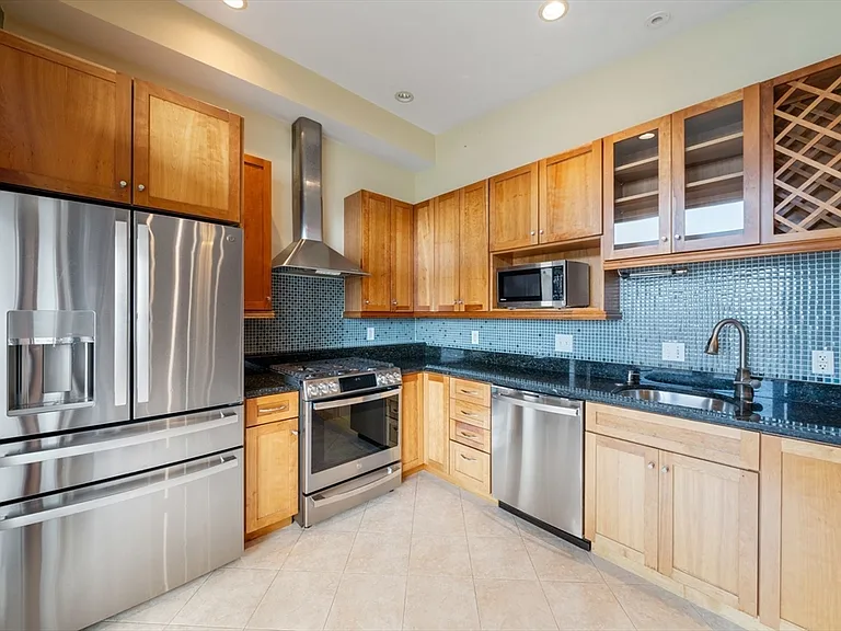 118 Perkins St #3 — Photo 5