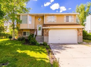 6852 S Beargrass Rd, West Jordan, UT 84081