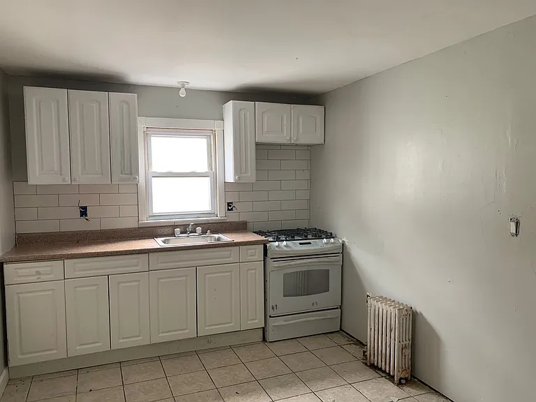 70 Johnston Ave #2 — Photo 20
