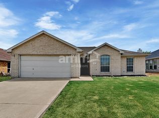 420 Rustic Meadows Dr, Royse City, TX 75189