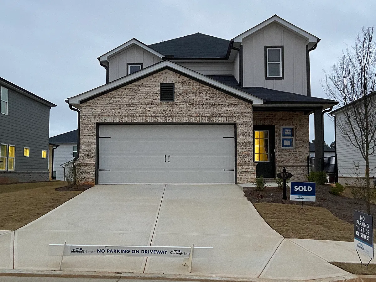 Building Photo - 863 Misty Hollow Trl