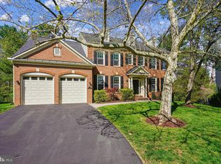 13236 Maplecrest Dr, Potomac, MD