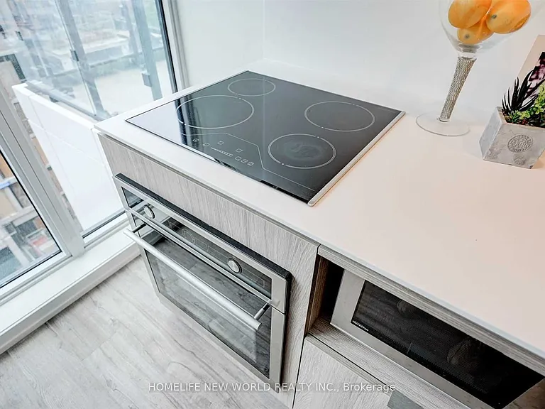 77 Shuter St #909 — Photo 31