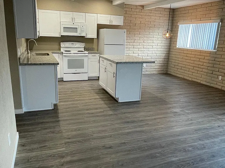 6565 N 17th Ave #13 — Photo 21