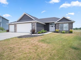 13790 Four Elms Trl, Fort Wayne, IN 46845