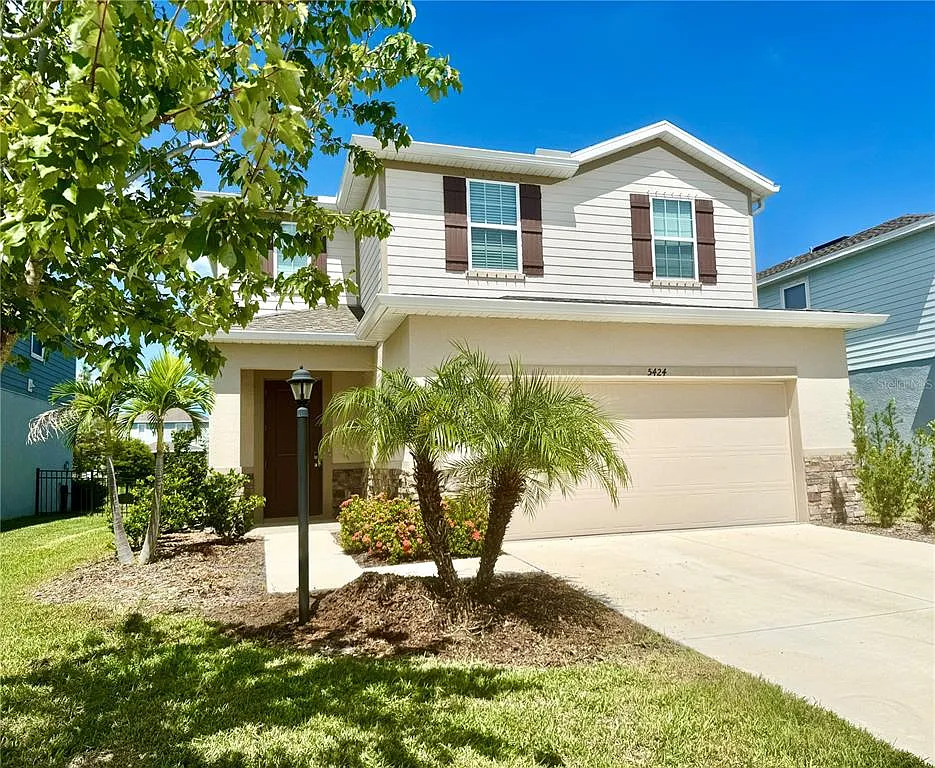 3 bed, 2.5 bath, 1846 sqft, $2,900 — Photo 3