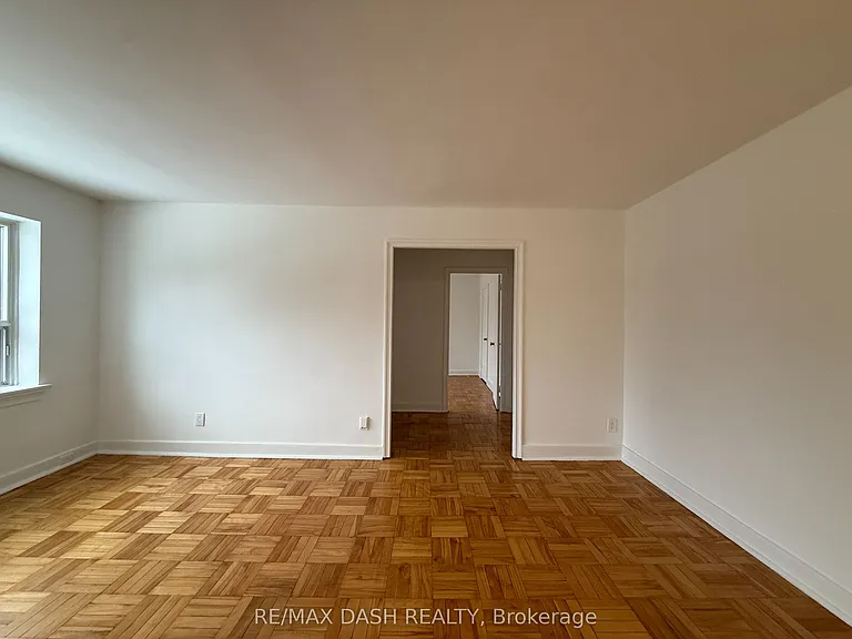 69 Old Mill Ter #10 — Photo 16