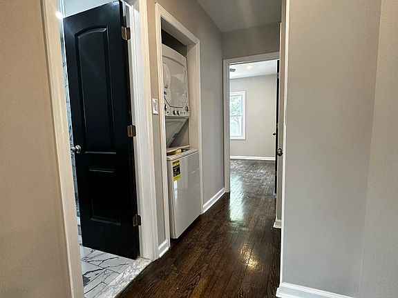 4th image of 169 Ivy St #1