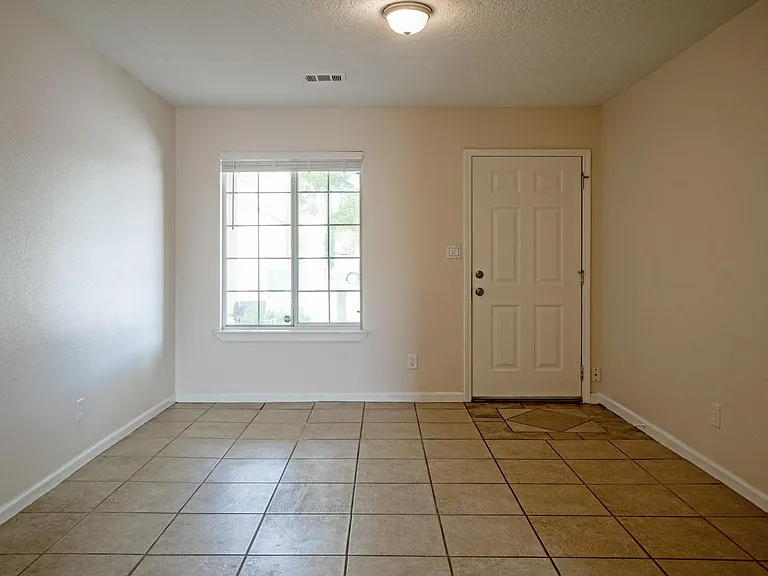 5004 Plateau Ln NW — Photo 7