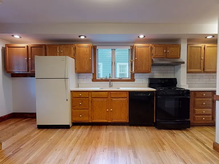 71 Dartmouth St #1 — Photo 11