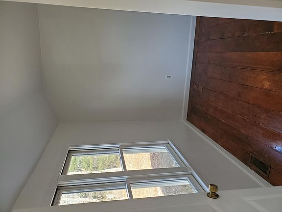 2nd image of 43 Sandy Beach Rd
