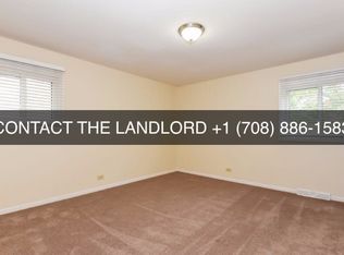 412 Langford Dr, Bolingbrook, IL 60440