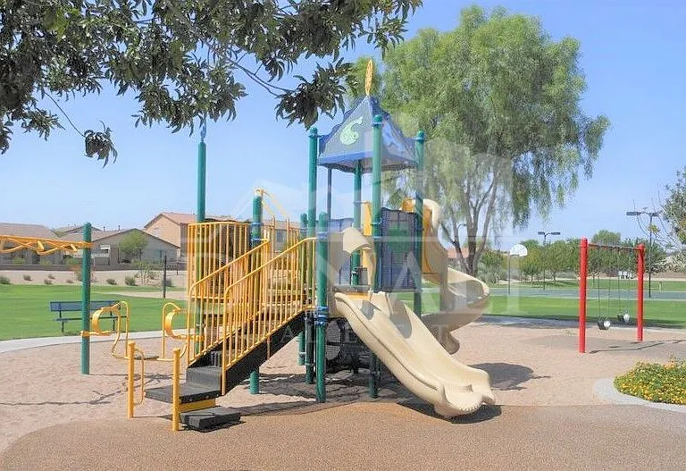 925 E Canyon Rock Rd — Photo 29