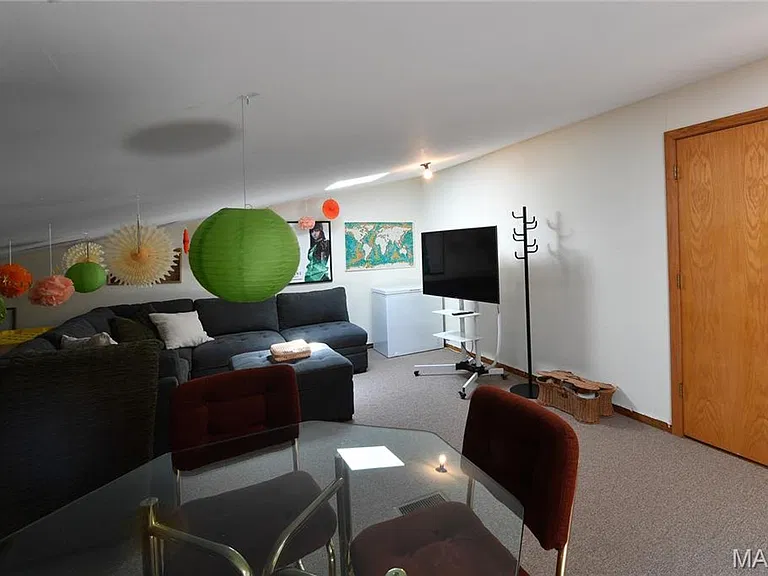 903 Strecker Rd — Photo 32