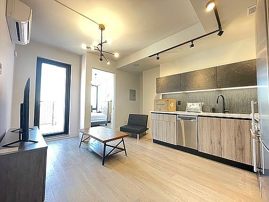 2nd image of 2708 Snyder Ave #716