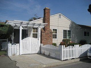 2nd image of 360 Perrymont Ave